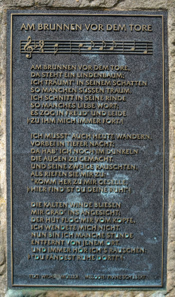 Aufschrift am Brunnen